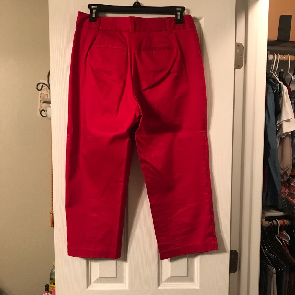 Red Capri pants size 4